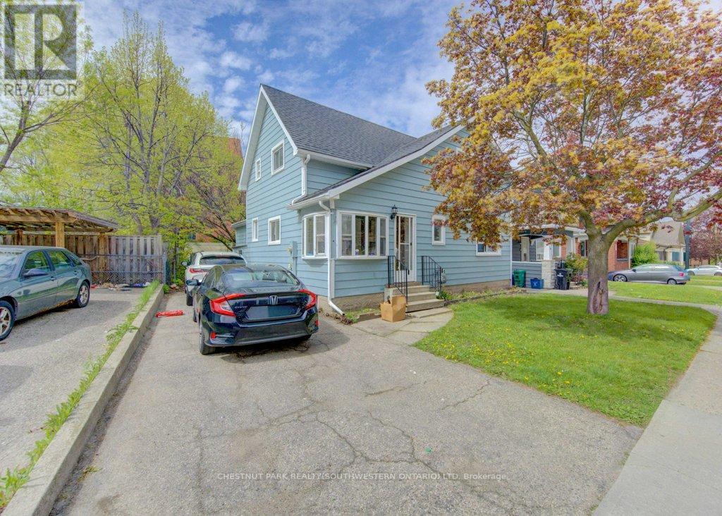 MLS® listing #29791737 for sale located at 8 MARSHALL STREET