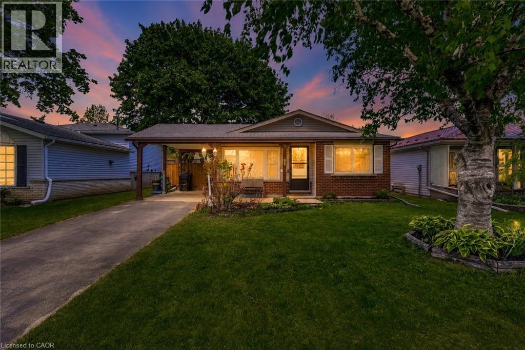 MLS® listing #29792981 for sale located at 98 BELWOOD Crescent