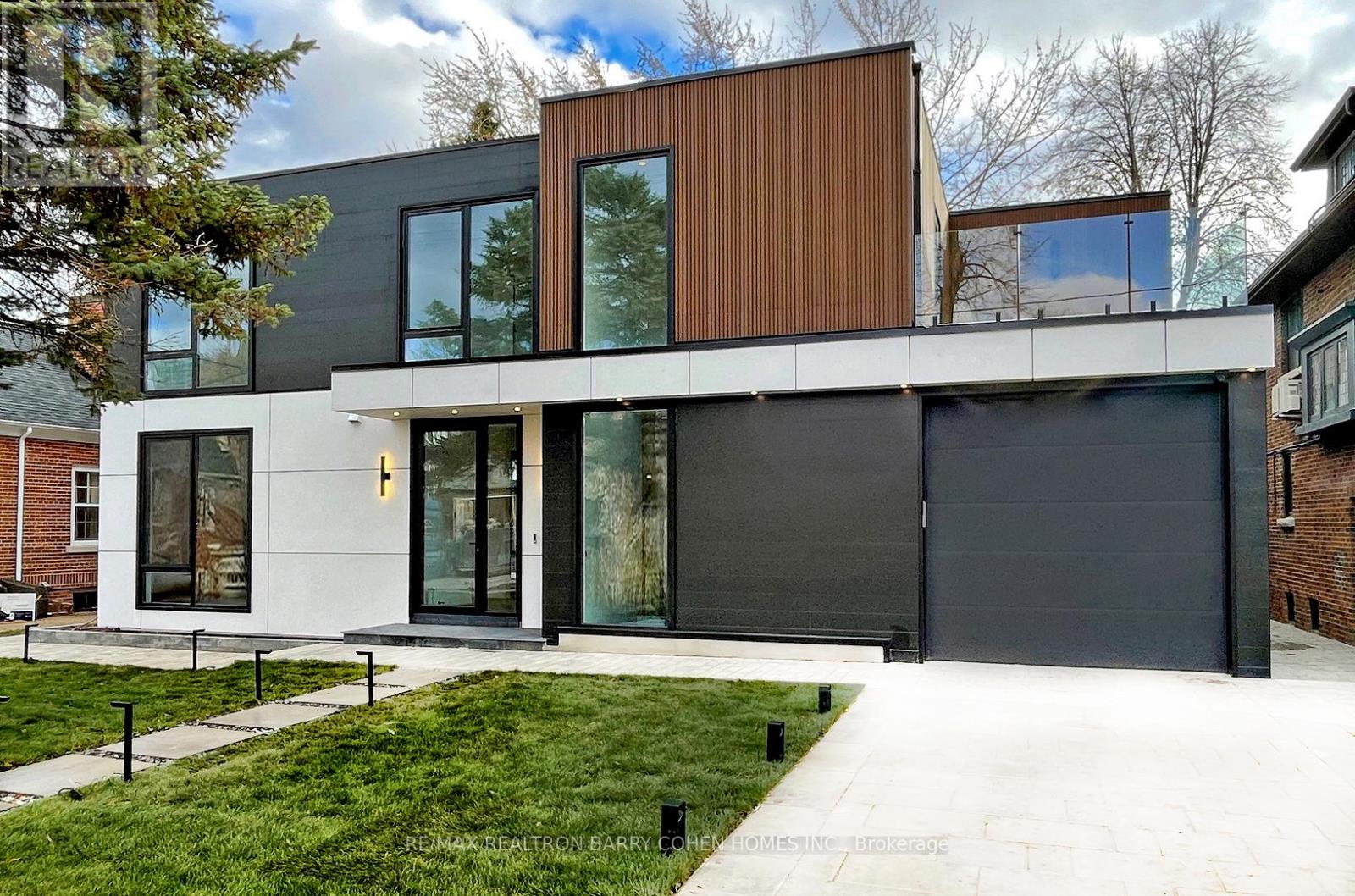 MLS® listing #29793379 for sale located at 135 IMPERIAL STREET