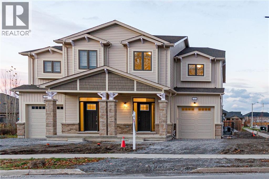 MLS® listing #29795471 for sale located at 22 OAKDALE Avenue Unit# Main&Upper
