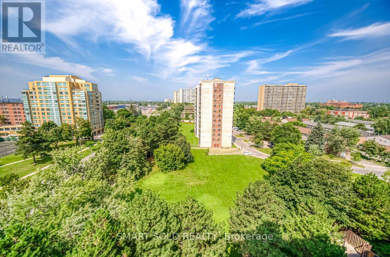 MLS® listing #29795527 for sale located at 1009 - 10 STONEHILL COURT
