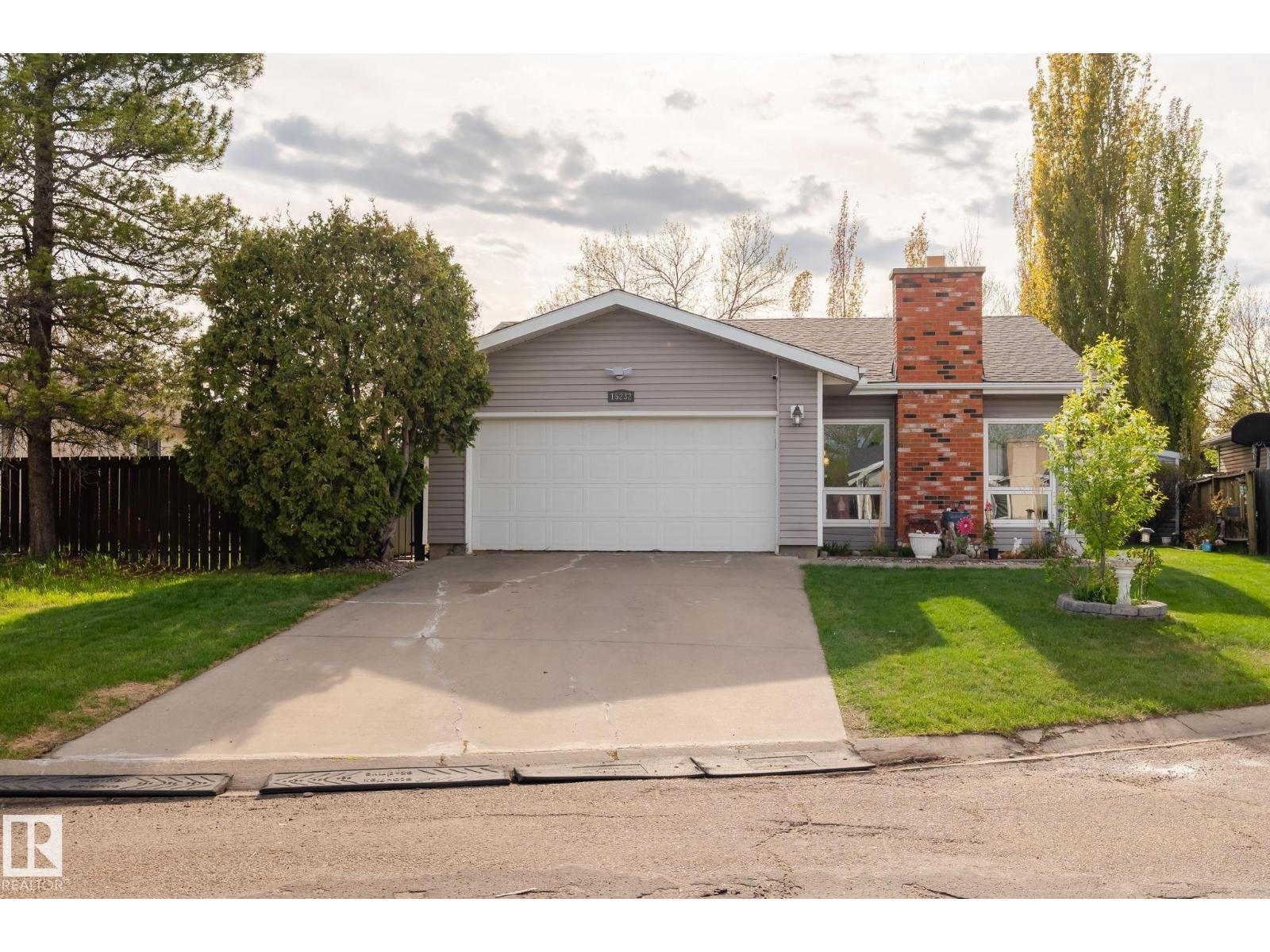 MLS® listing #29795584 for sale located at 15232 120 NW NW