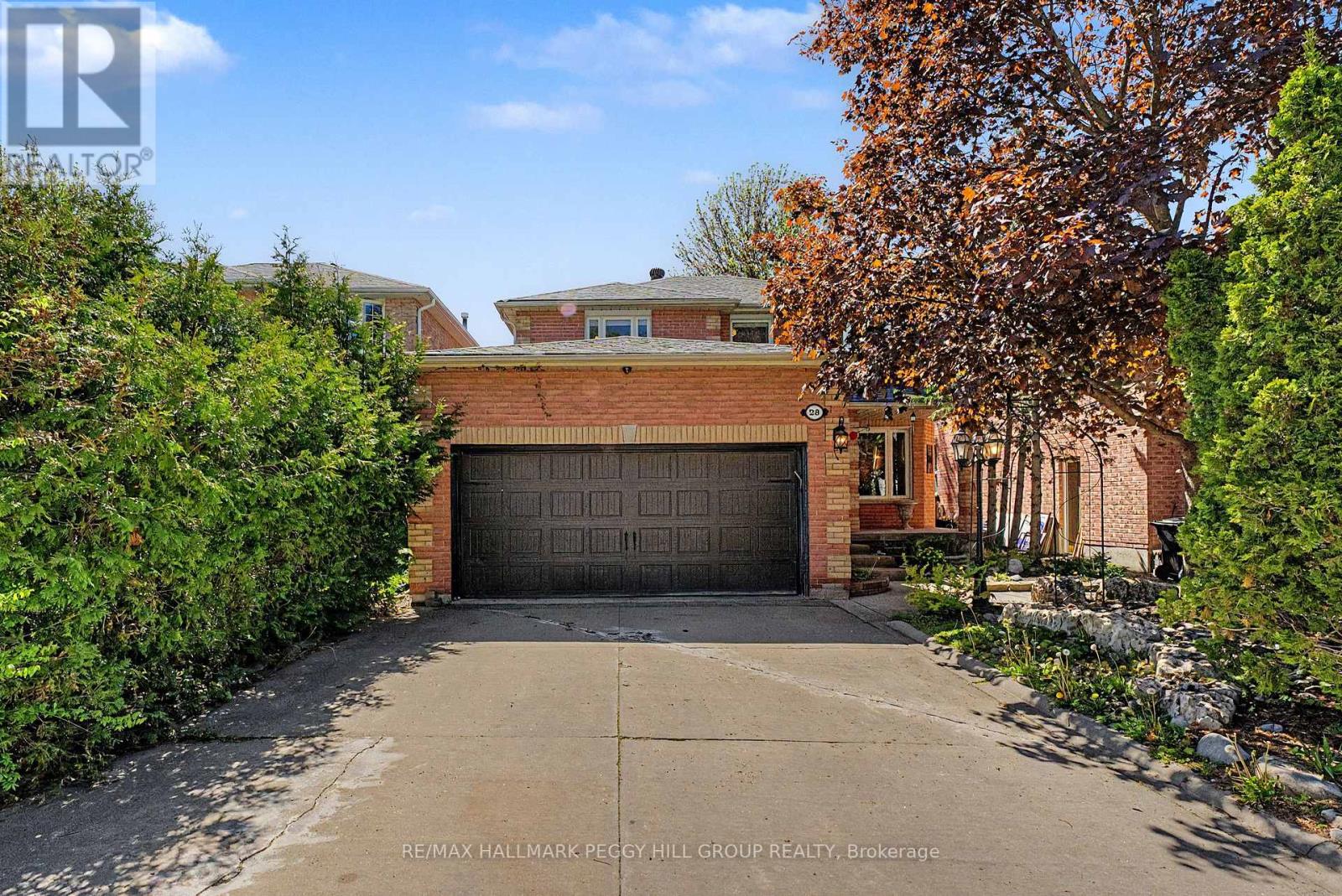 MLS® listing #29795870 for sale located at 28 HAWKINS DRIVE