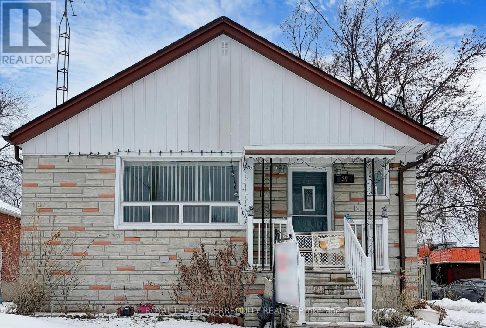 MLS® listing #29796587 for sale located at 39 COULES COURT