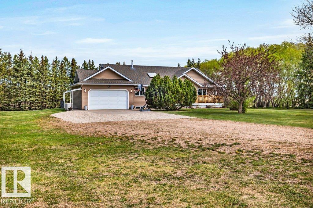 MLS® listing #29796867 for sale located at 263018 TWP RD 464