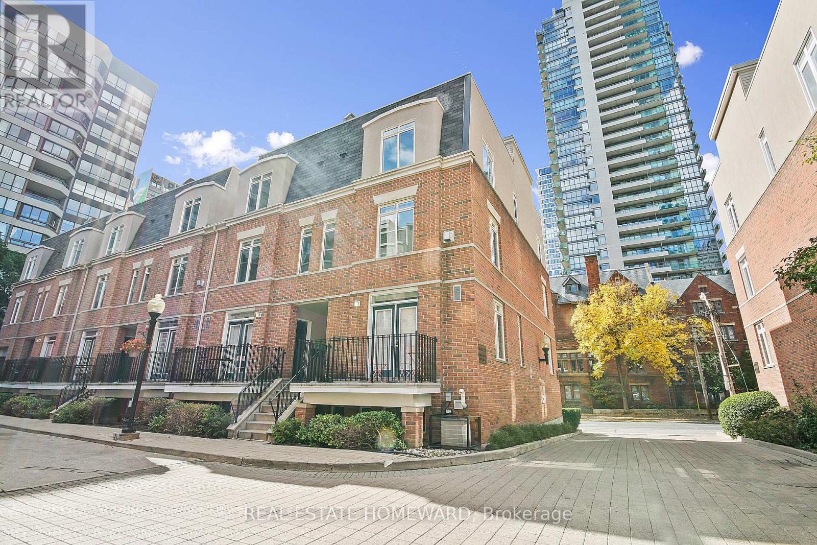 MLS® listing #29797359 for sale located at 200 - 415 JARVIS STREET