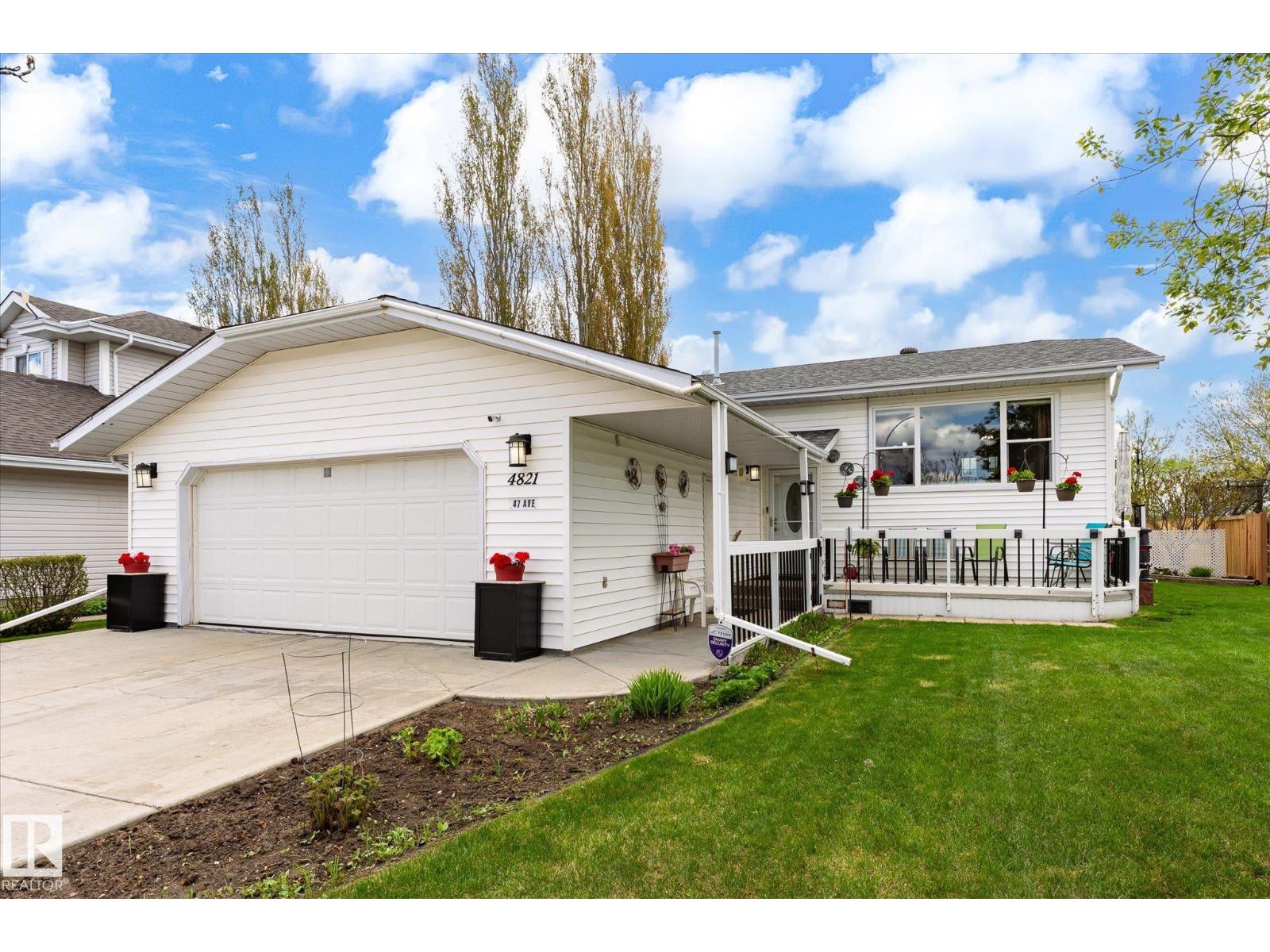 MLS® listing #29797371 for sale located at 4821 47