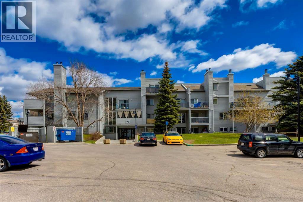 MLS® listing #29797667 for sale located at 2240, 70 Glamis Drive SW