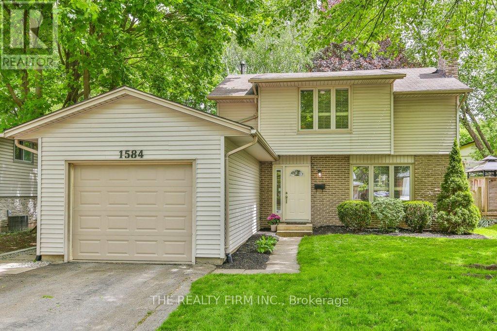 MLS® listing #29798272 for sale located at 1584 ALDERSBROOK ROAD