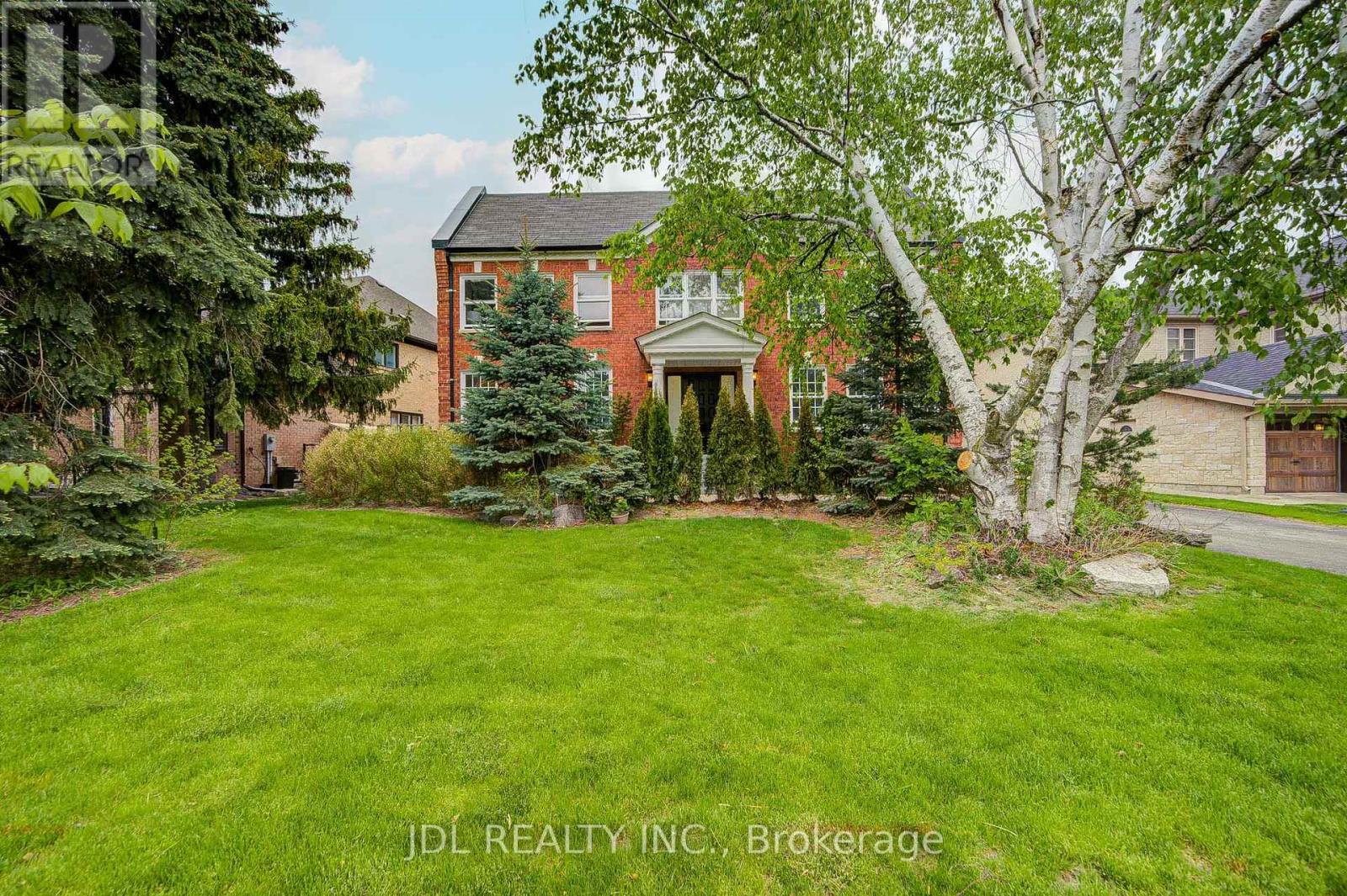 MLS® listing #29798325 for sale located at 22 HILLHOLM BOULEVARD