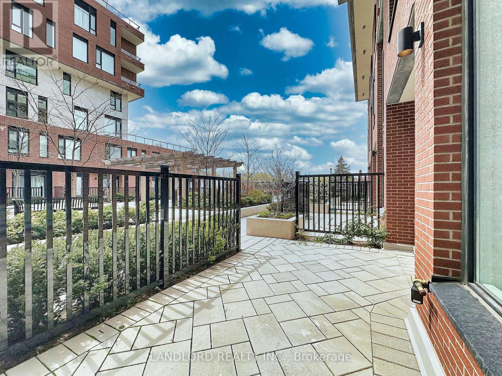 MLS® listing #29798328 for sale located at 109 - 15 MARYPORT AVENUE