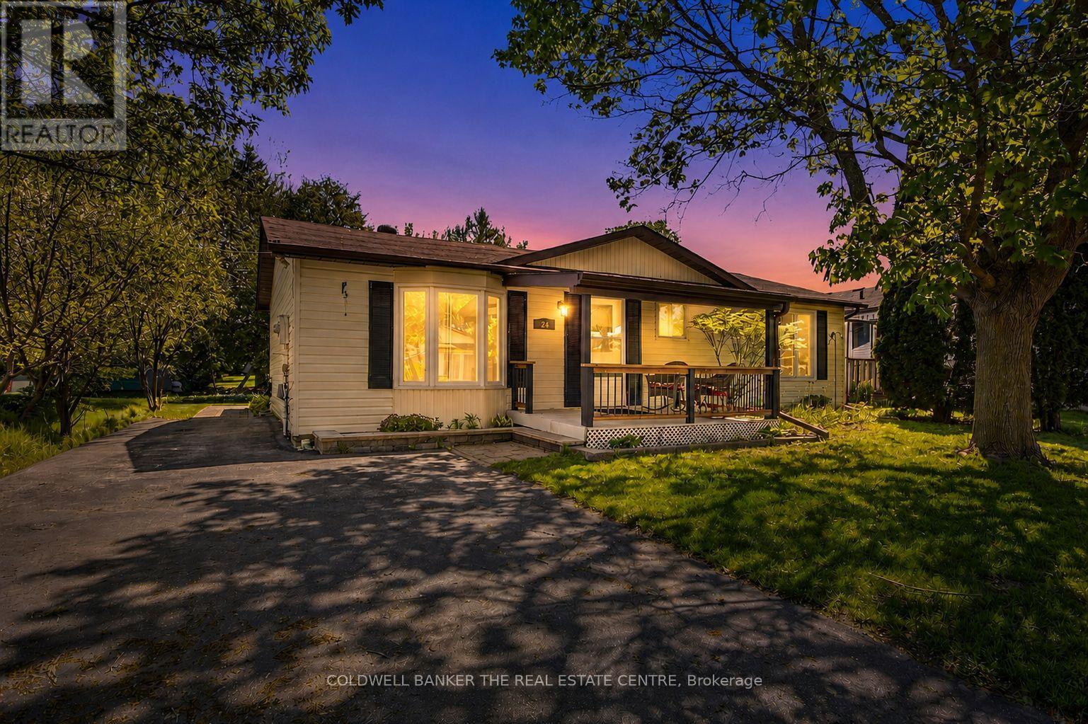 MLS® listing #29798898 for sale located at 24 BRIAR WOOD PLACE