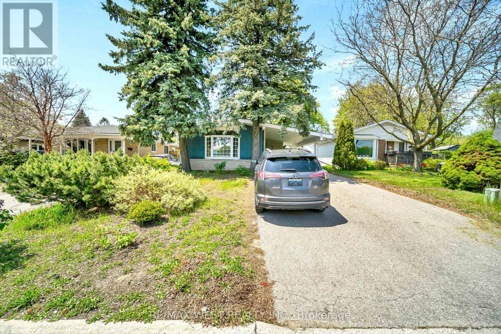 MLS® listing #29800920 for sale located at LOWER - 62 GREENDALE CRESCENT