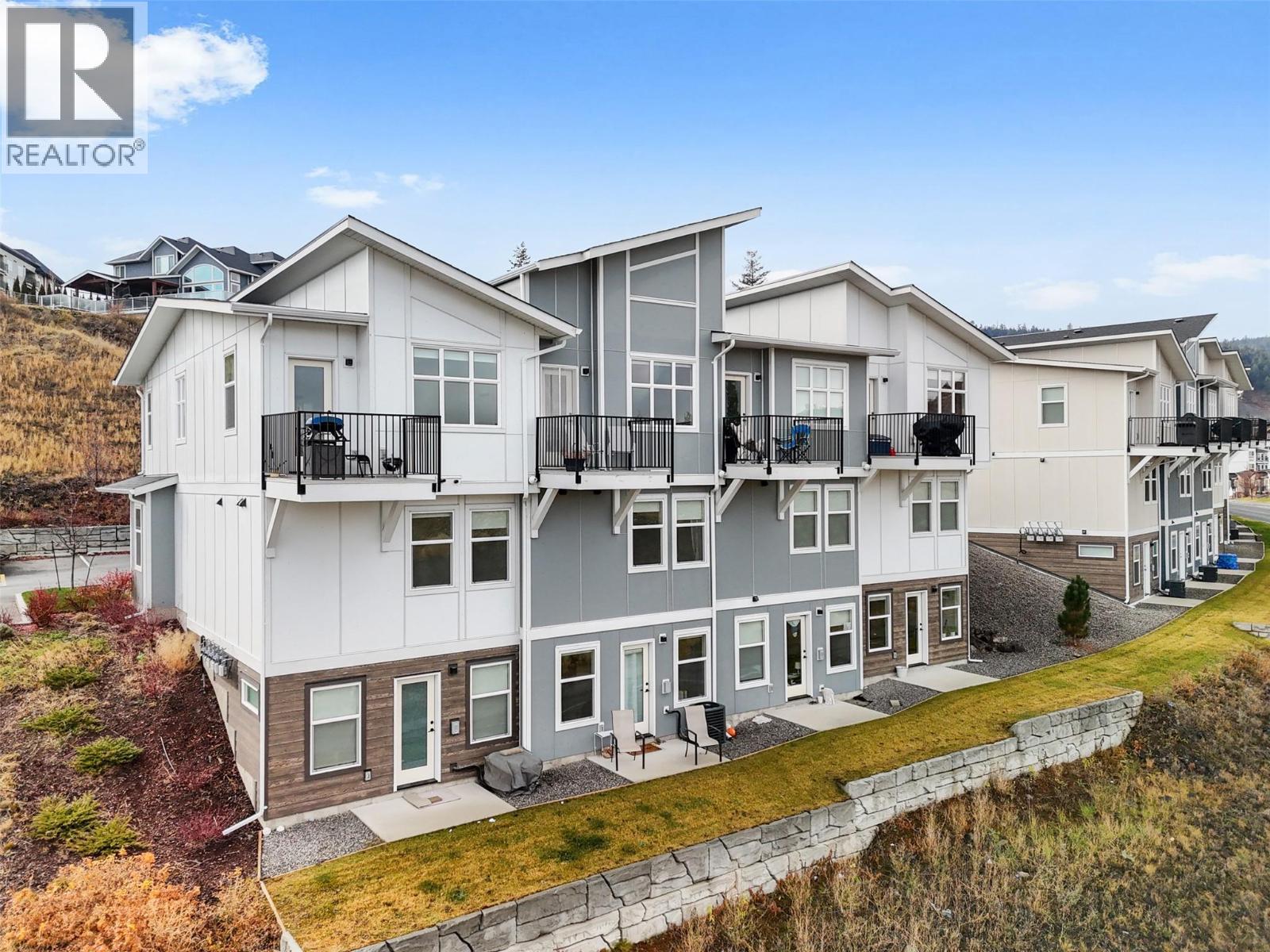 MLS® listing #29803023 for sale located at 1701 FOXTAIL Drive Unit# 123