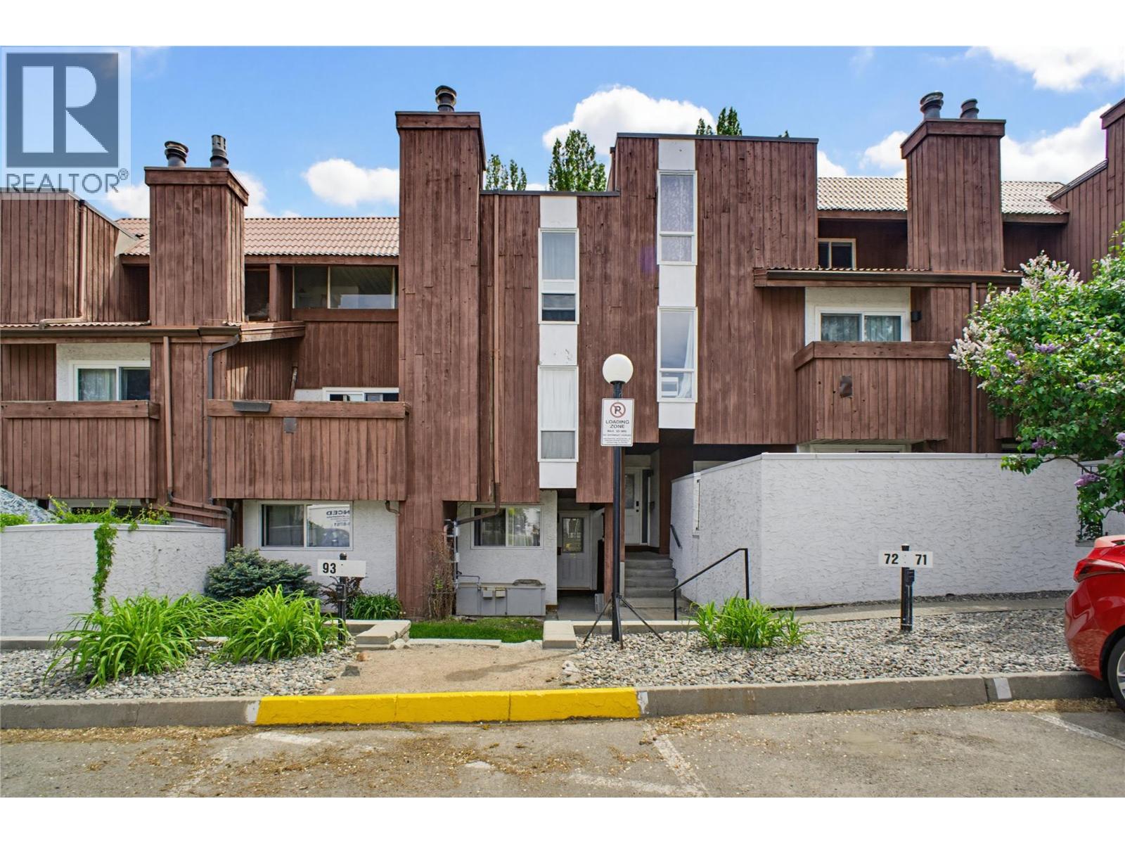 MLS® listing #29803026 for sale located at 1435 Summit Drive Unit# 70