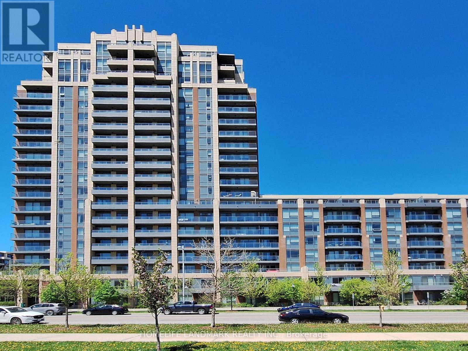 MLS® listing #29804238 for sale located at 2107 - 18 UPTOWN DRIVE