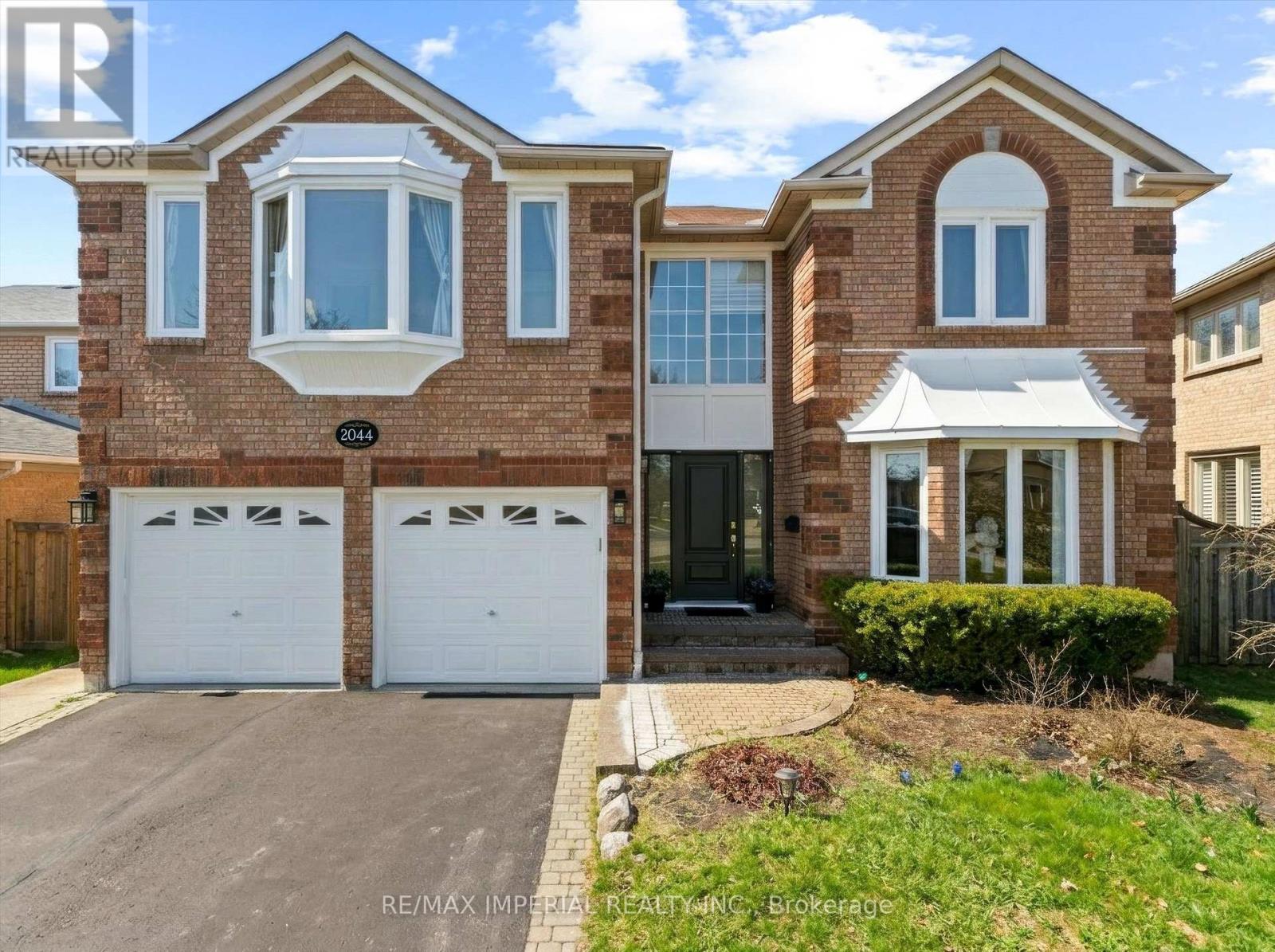 MLS® listing #29804250 for sale located at 2044 SCHOOLMASTER CIRCLE