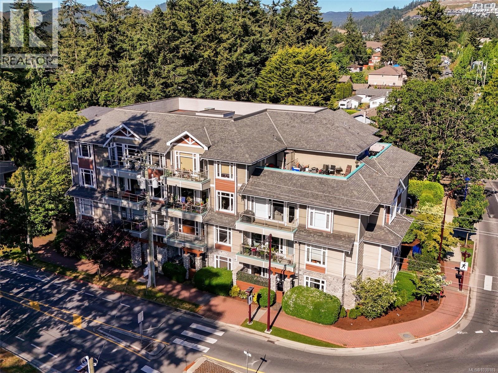 MLS® listing #29805307 for sale located at 203 2706 Peatt Rd