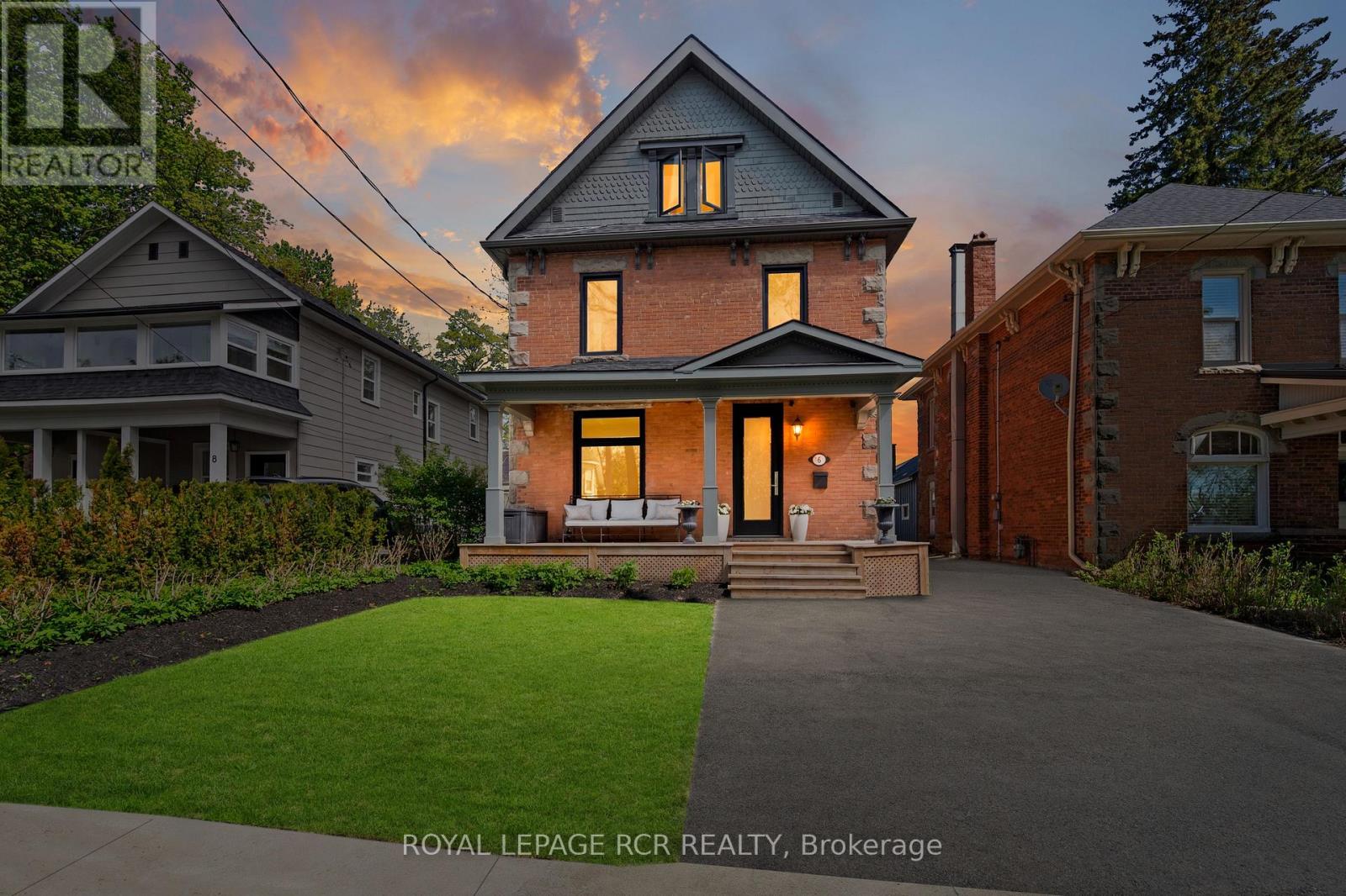 MLS® listing #29805768 for sale located at 6 YORK STREET