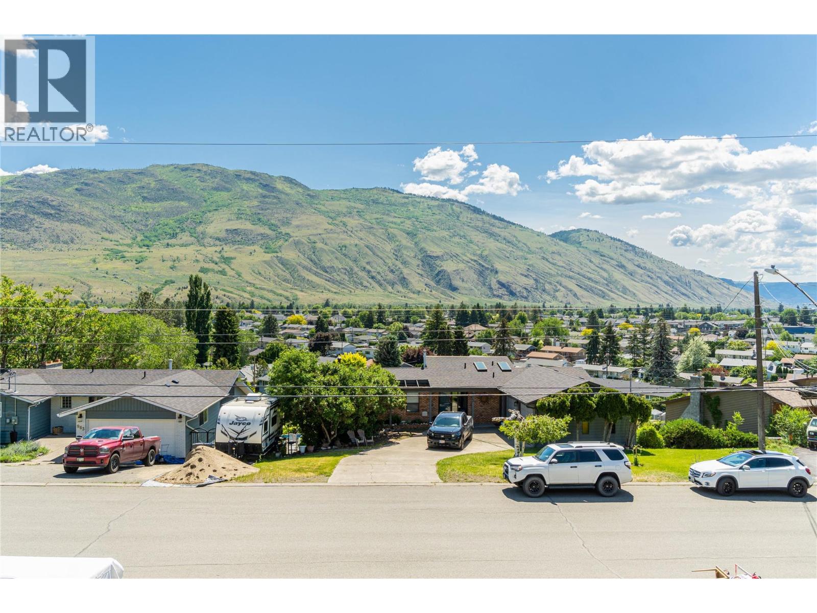 MLS® listing #29806812 for sale located at 968 SICAMORE Drive