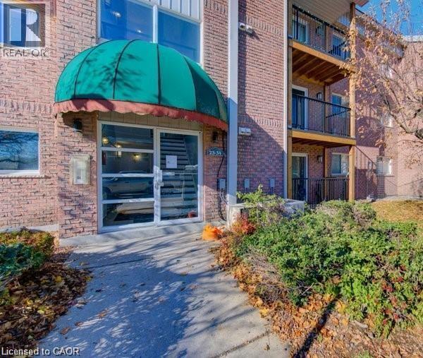 MLS® listing #29806817 for sale located at 3085 KINGSWAY Drive Unit# 6