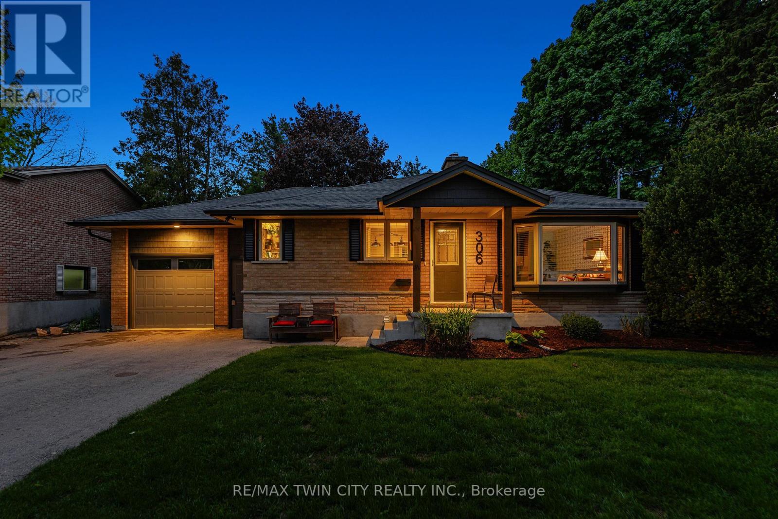MLS® listing #29807792 for sale located at 306 NORMANDY AVENUE
