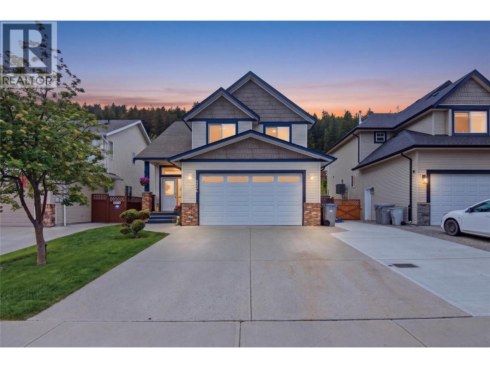 MLS® listing #29808169 for sale located at 1986 Snowberry Crescent