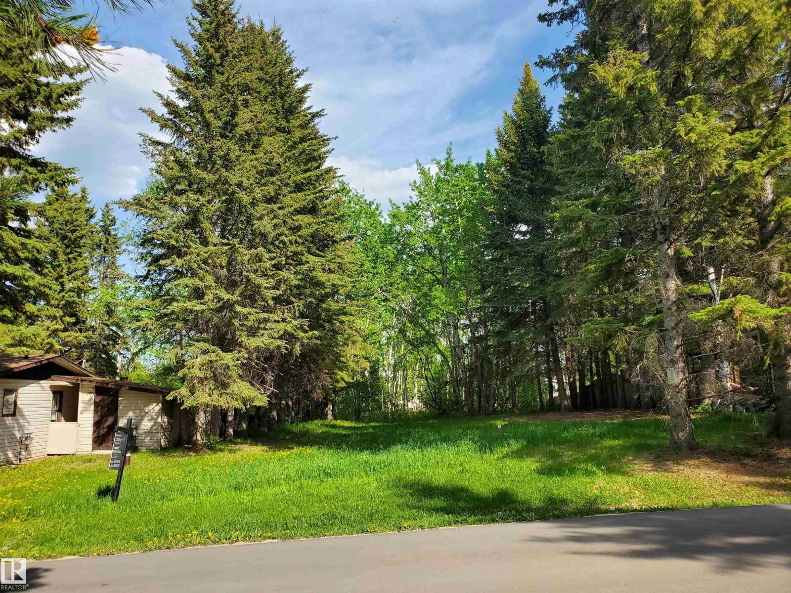 MLS® listing #29809925 for sale located at 516 5 Norris Beach Pigeon Lake ST