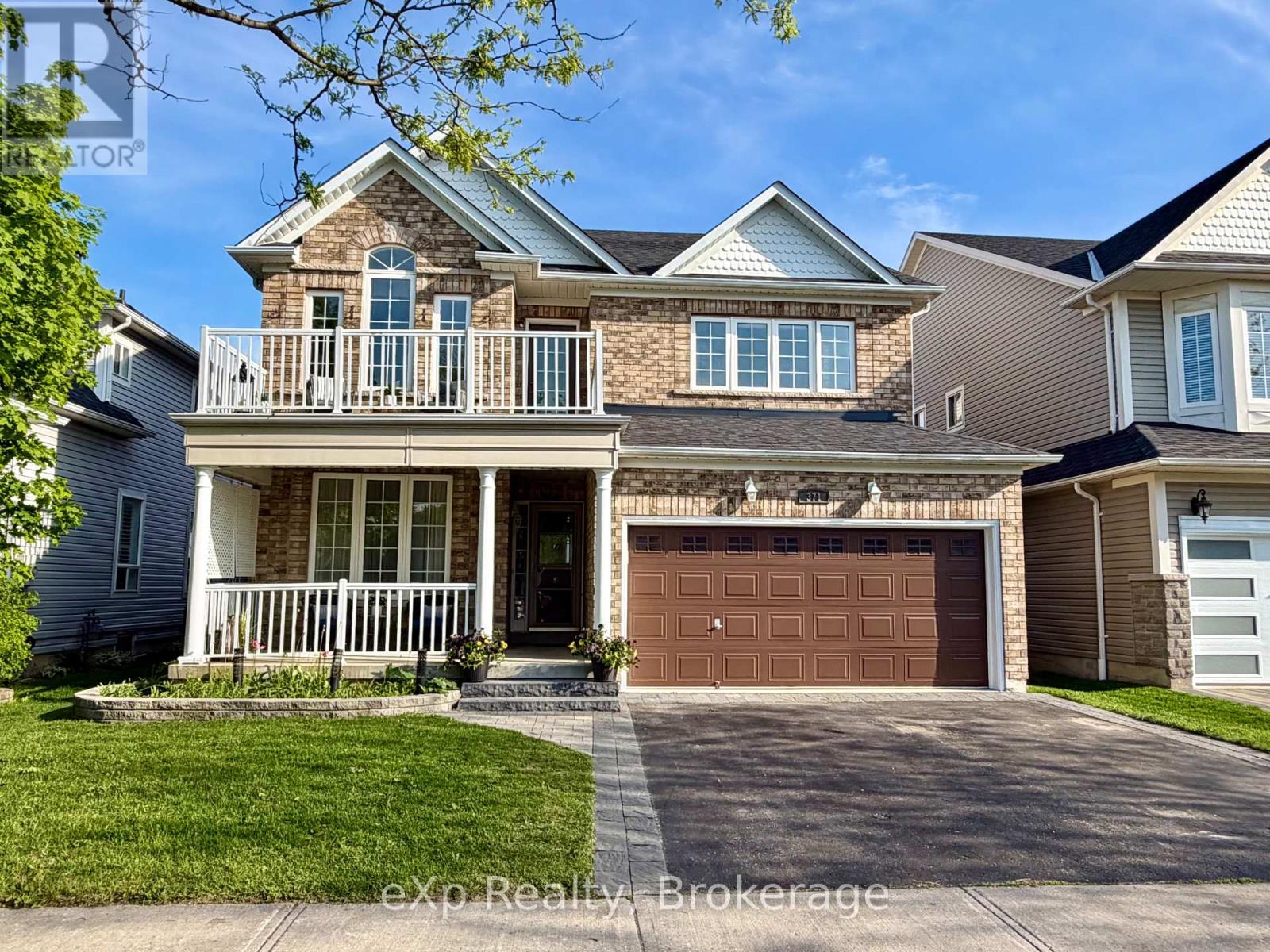 MLS® listing #29810091 for sale located at 371 CARNWITH DRIVE E
