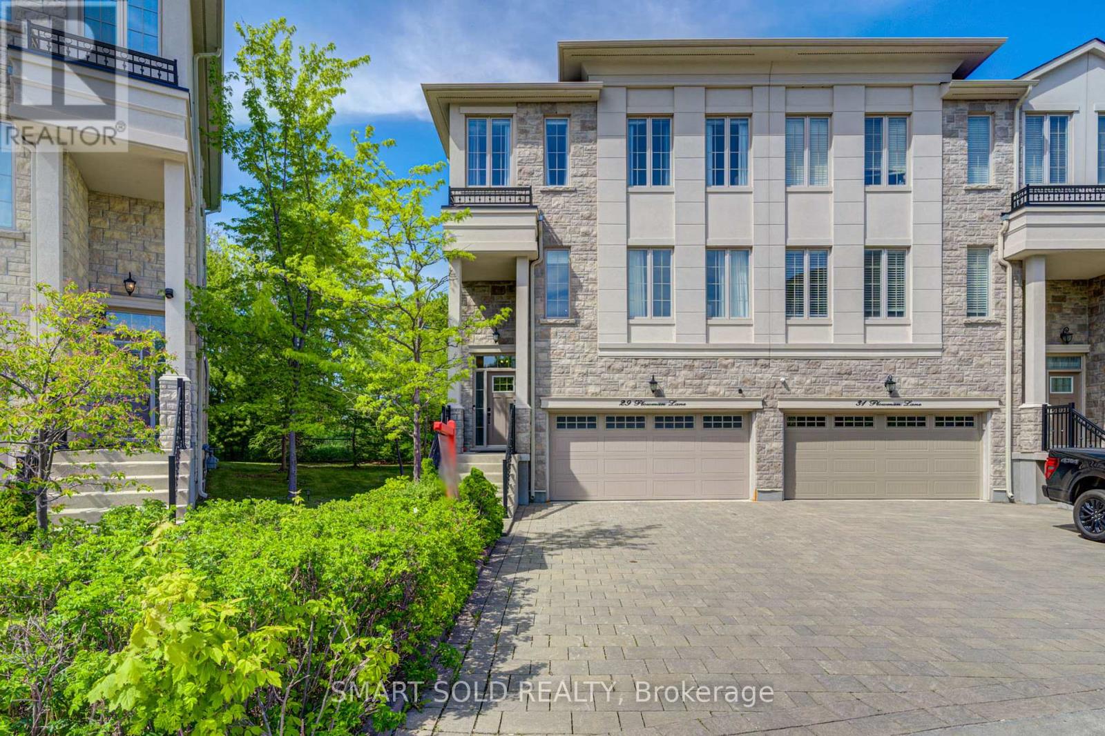 MLS® listing #29810138 for sale located at 29 PLOWMAN LANE