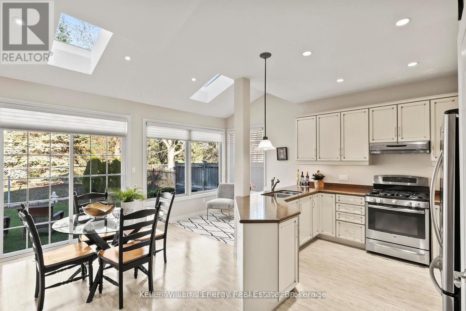 MLS® listing #29811436 for sale located at 2258 PINDAR CRESCENT