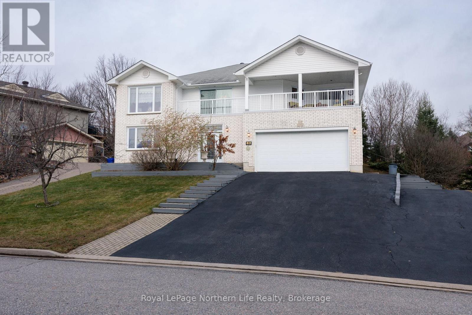 MLS® listing #29811842 for sale located at 18 KILLARE STREET