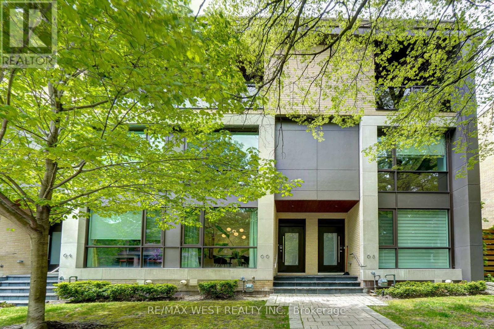 MLS® listing #29813088 for sale located at 11 - 66 HAVELOCK STREET