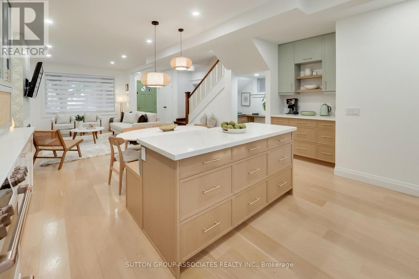 MLS® listing #29813753 for sale located at 238 LAUDER AVENUE