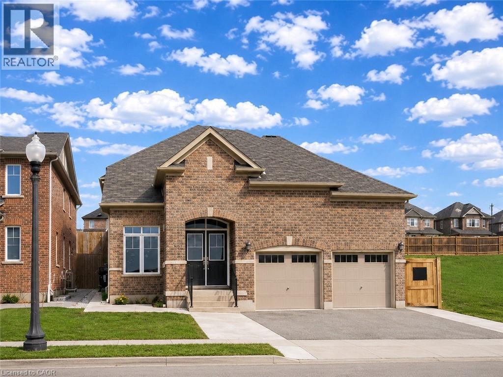 MLS® listing #29814250 for sale located at 186 BLAIR CREEK Drive Unit# Upper