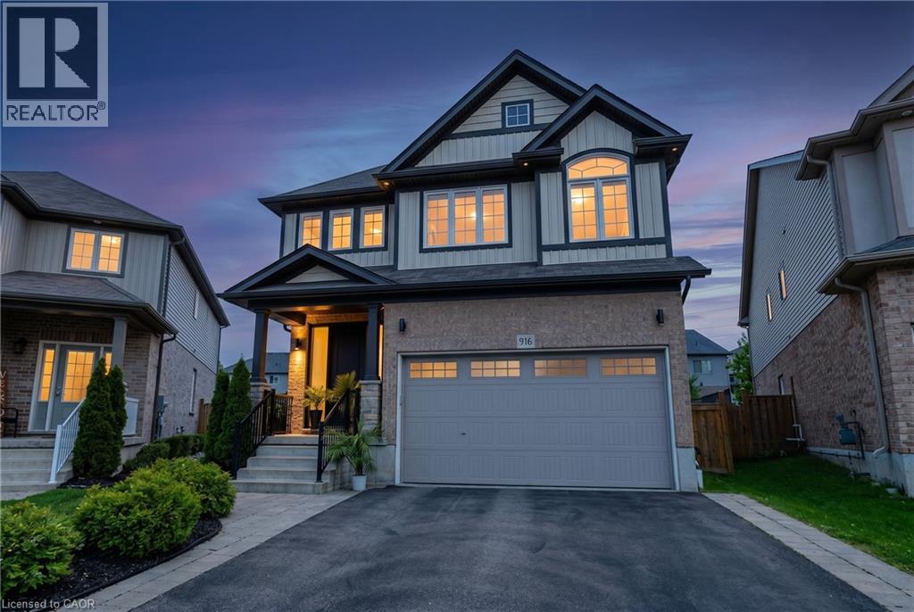 MLS® listing #29816190 for sale located at 916 STEEPLERIDGE Court