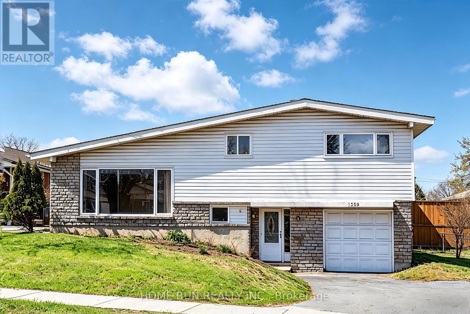 MLS® listing #29816201 for sale located at 1259 MEADOWLANDS DRIVE E