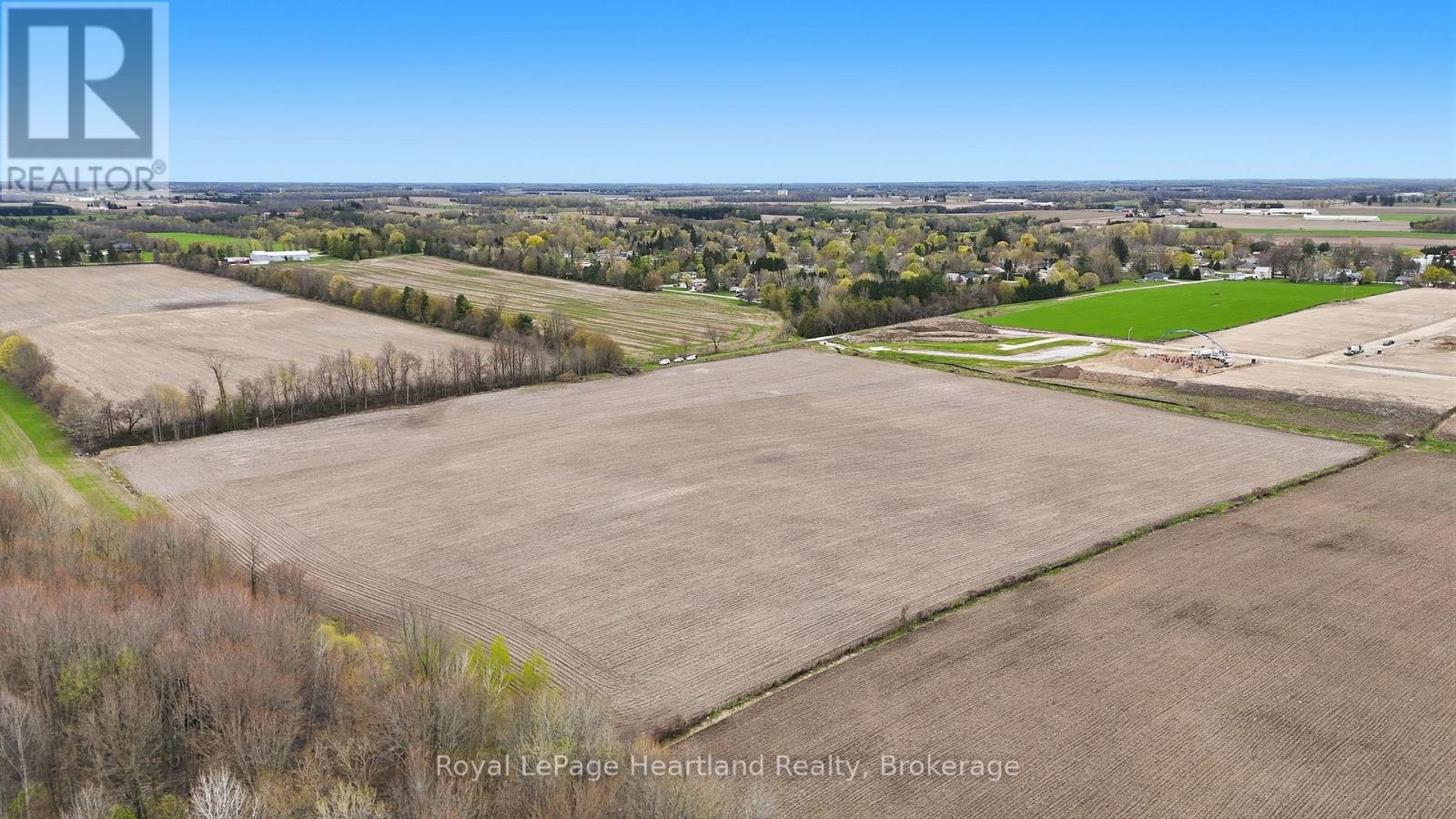 MLS® listing #29816296 for sale located at 0 QUEEN STREET