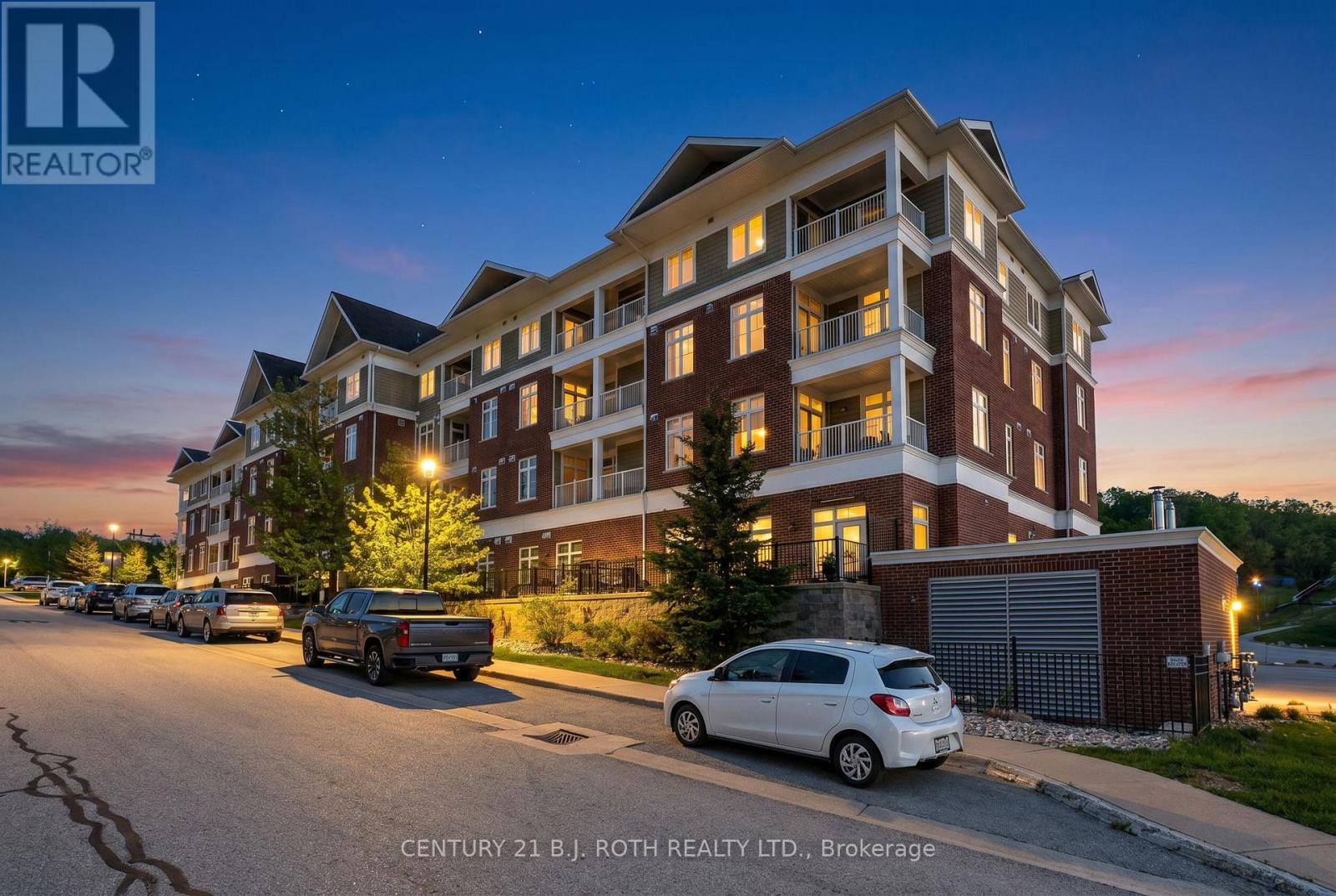 MLS® listing #29816392 for sale located at 310 - 40 HORSESHOE BOULEVARD
