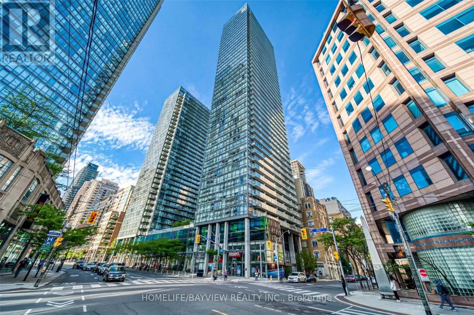 MLS® listing #29816520 for sale located at 2405 - 38 GRENVILLE STREET