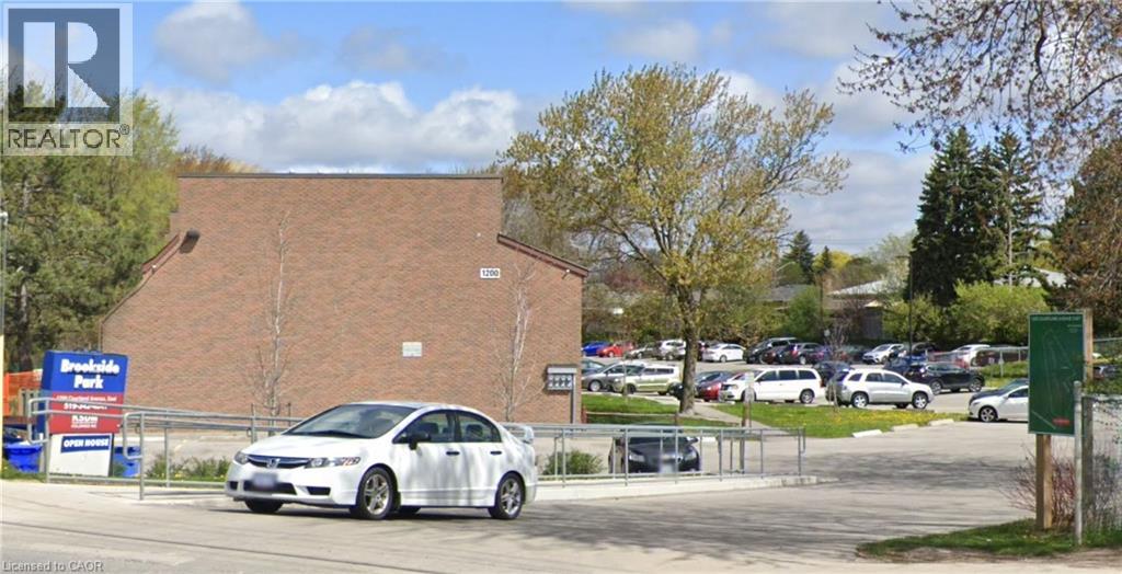 MLS® listing #29816844 for sale located at 1200 COURTLAND Avenue E Unit# 40