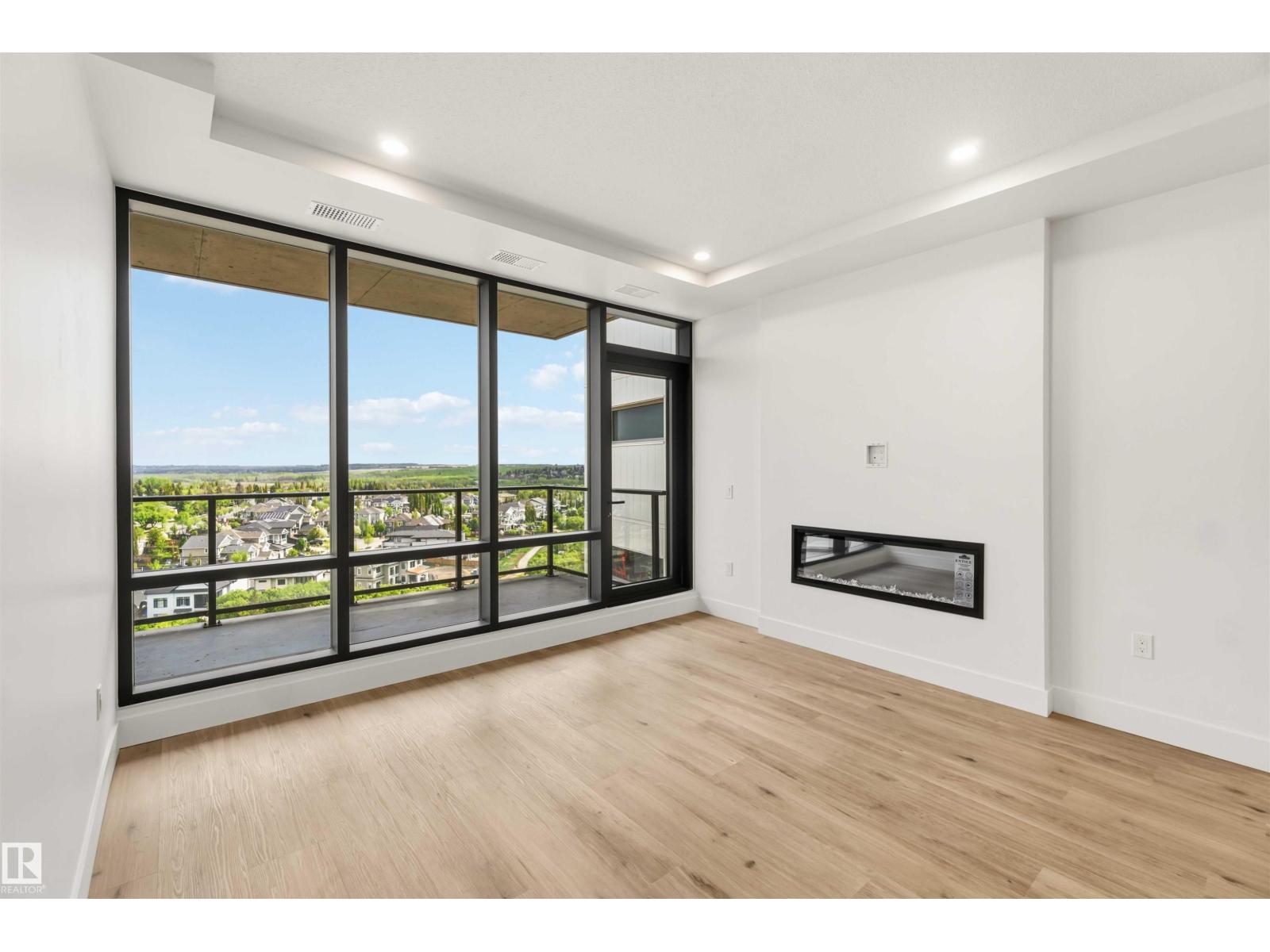 MLS® listing #29816974 for sale located at #1020 260 Bellerose DR