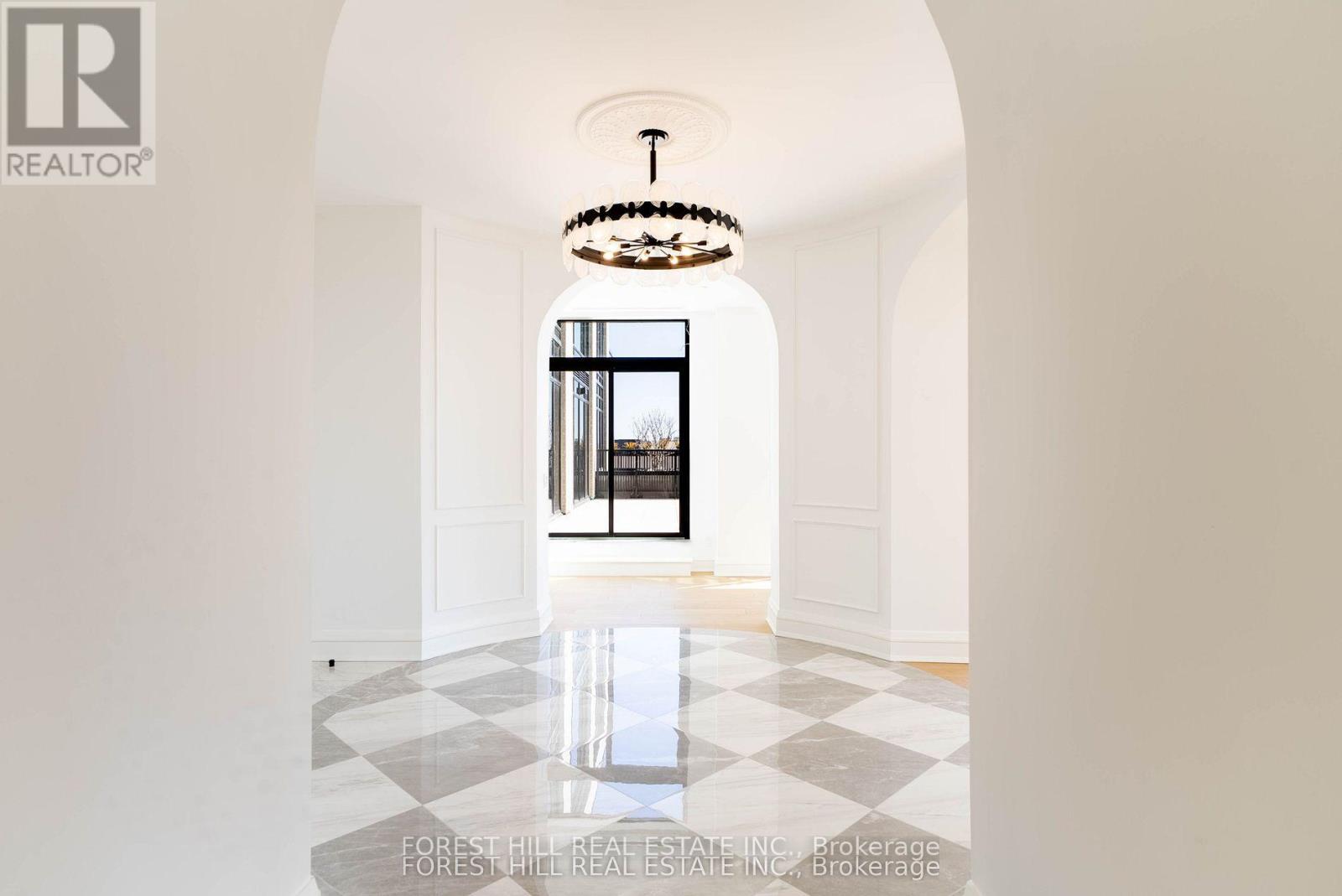 MLS® listing #29817795 for sale located at 6A - 2010 BATHURST STREET