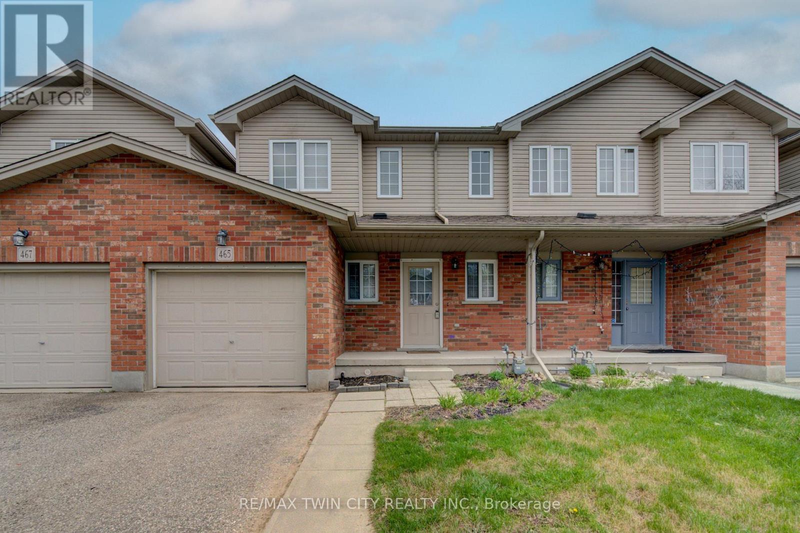 MLS® listing #29817972 for sale located at 465 COLT STREET