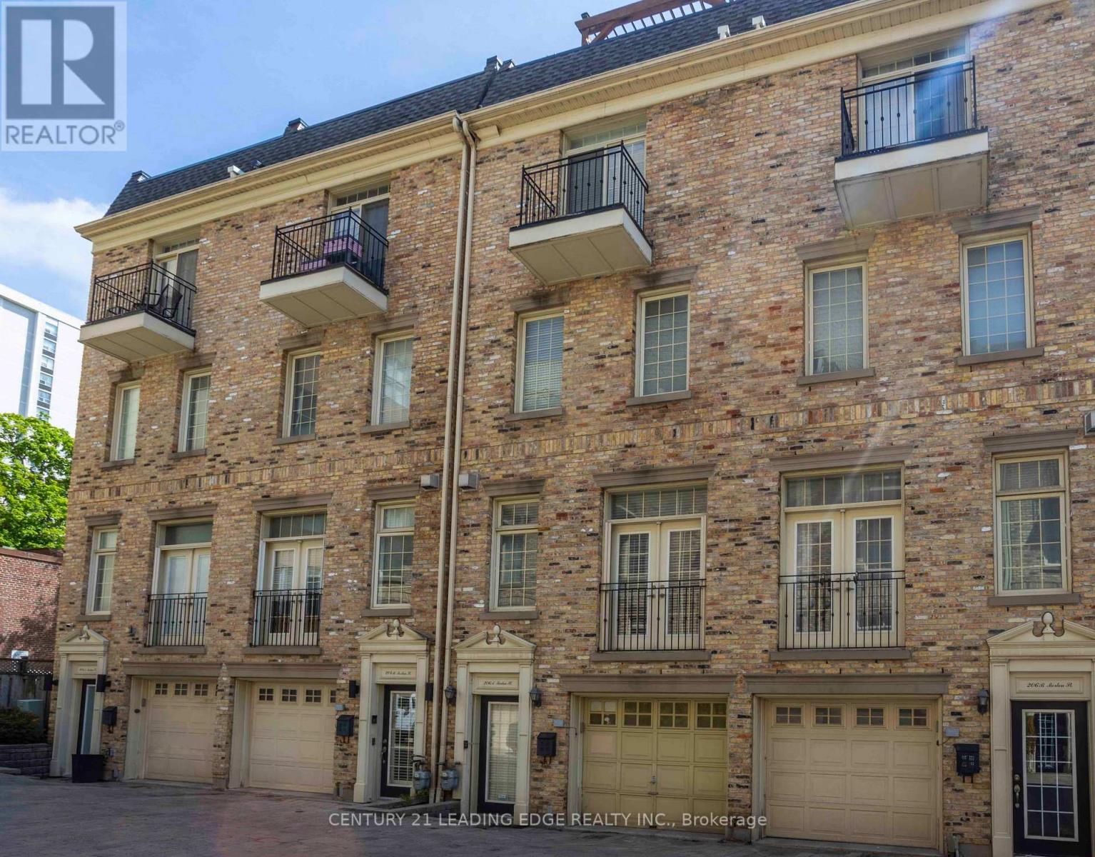 MLS® listing #29818848 for sale located at 206A MERTON STREET