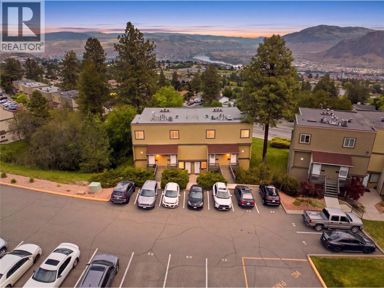 MLS® listing #29820627 for sale located at 1750 SUMMIT Drive Unit# 82