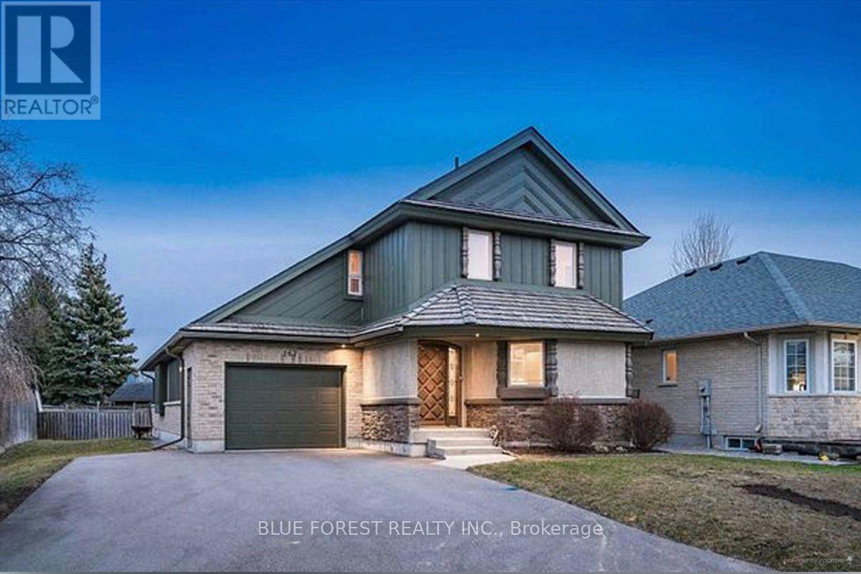 MLS® listing #29823188 for sale located at UNIT B (BASEMENT) - 167 FORFAR AVENUE