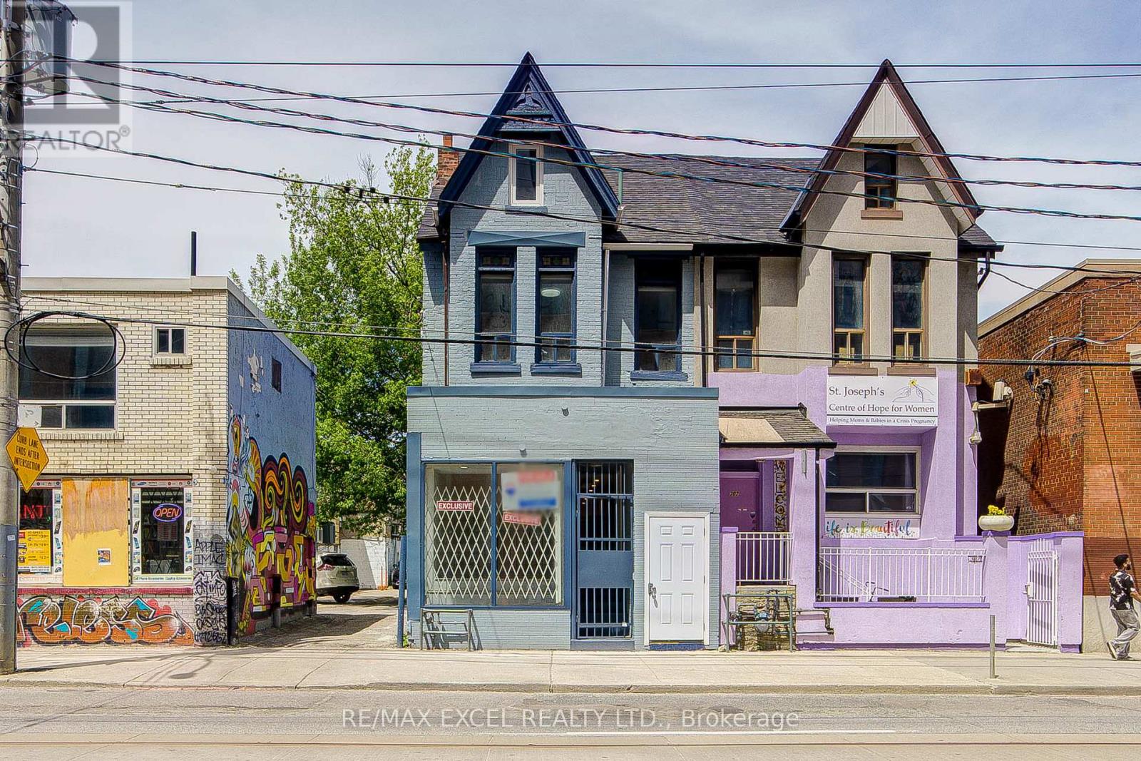 MLS® listing #29823778 for sale located at 300 GERRARD STREET E