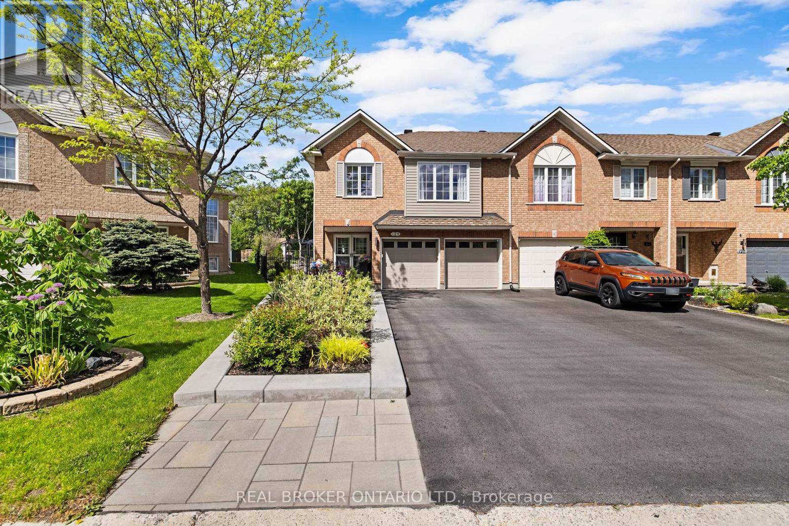 MLS® listing #29824073 for sale located at 124 MACASSA CIRCLE