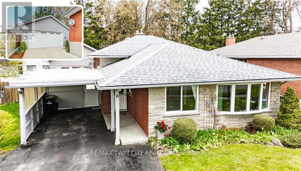 MLS® listing #29824369 for sale located at 18 QUEENSTON CRESCENT